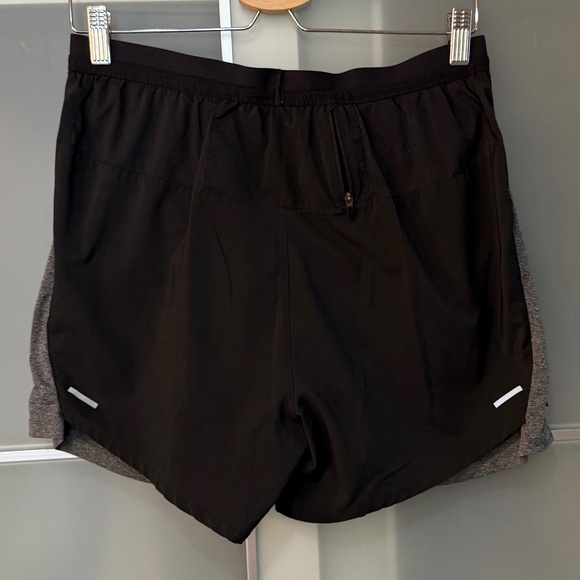 Nike Men's Dri-FIT 2 In 1 Shorts 5 Inch - Picture 2 of 4